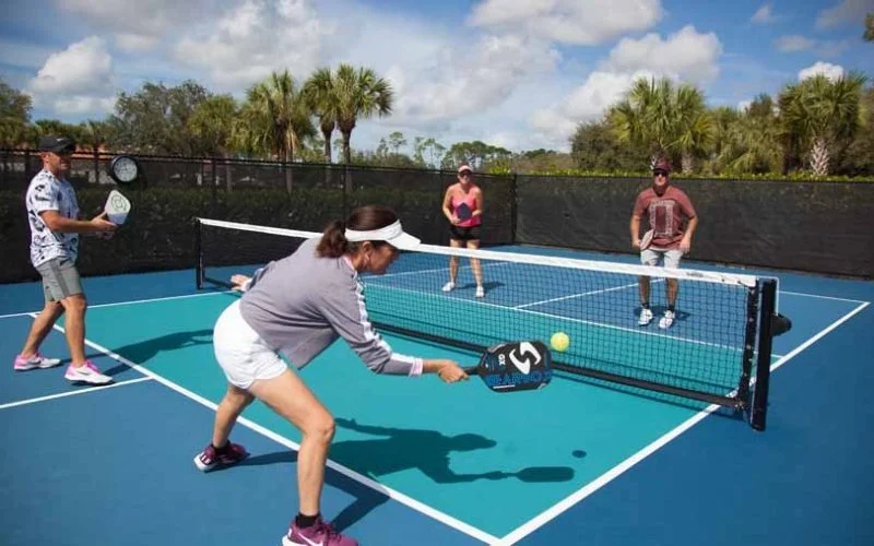 Difference between pickleball and tennis