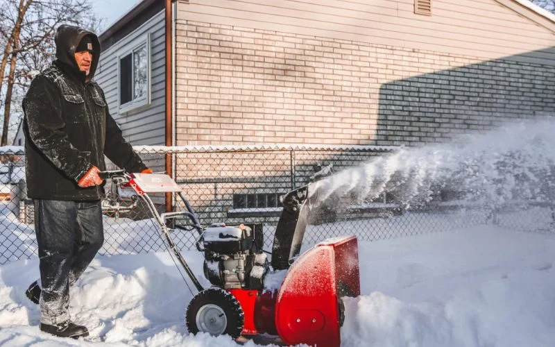 Snowblower won’t start after sitting: How to fix this