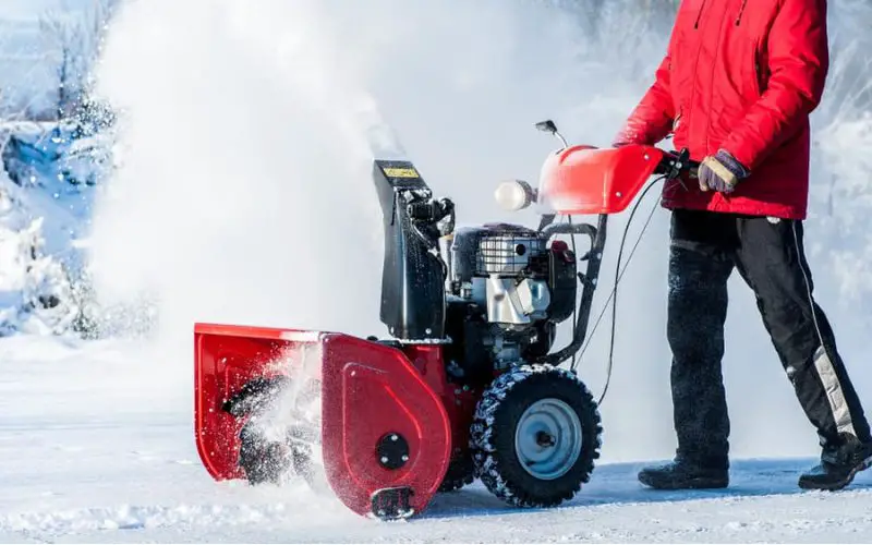 Snowblower won’t start after sitting: How to fix this
