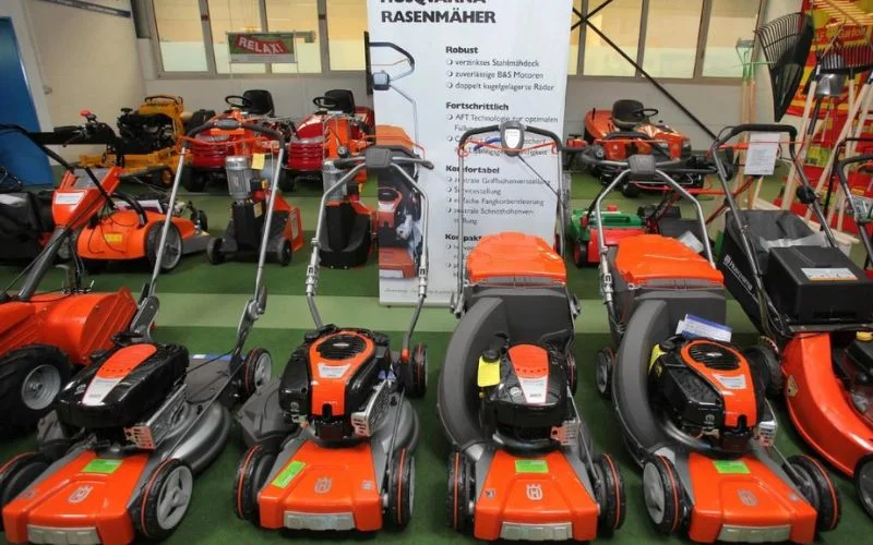 Categorization Of Lawnmowers Based On Its Power Type